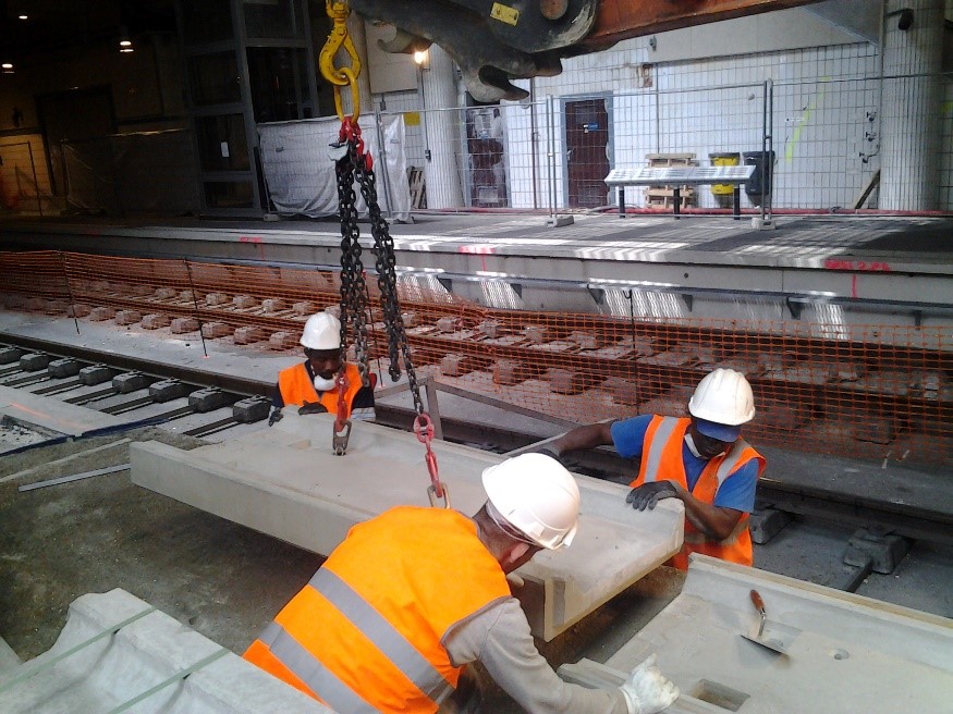 Équipe Ansart TP en intervention sur chantier ferroviaire
